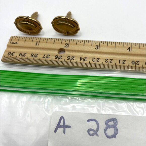 Vintage Gold Tone Oval Cufflinks A28 - Picture 7 of 7